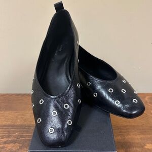 Naturalizer Carla 2 Grommet  Ballet Flat- Size 10W